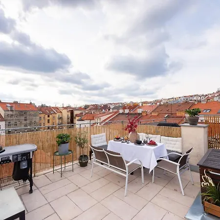 Charming In Vrovice With Roof Terrace Praga